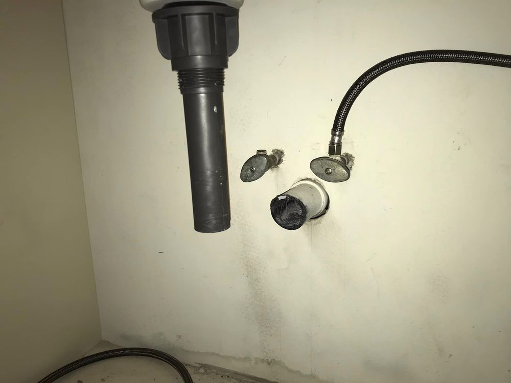 Slide of Rivs Home And Lawn Care