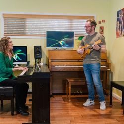 Valle Vocal Studios - Ukulele lesson at Valle Vocal Studios