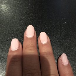 Poor manicure that goes with my poor review.