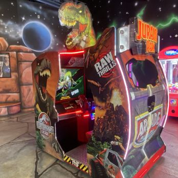 LaserMaxx - Arcade - Laser Tag Near Me - Newington, Connecticut