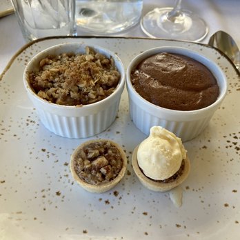 Coho Restaurant - Apple crumble, chocolate soufflé, and mini pecan pie - Seafood Near Me - Friday Harbor, Washington