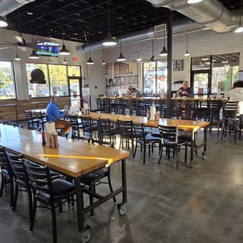 4 Rivers Smokehouse - Interior - Barbeque Near Me - Tampa Bay, Florida 4 Rivers Smokehouse - Interior - Barbeque Near Me - Tampa Bay, Florida