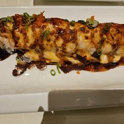 RJ's Asian Fusion - Lion King Roll