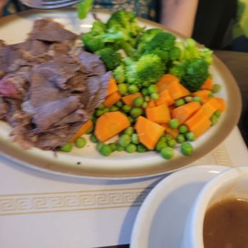 Regal Kosher Deli & Caterers - The brisket platter my friends shared. - Delis Near Me - Plainview, New York Regal Kosher Deli & Caterers - The brisket platter my friends shared. - Delis Near Me - Plainview, New York