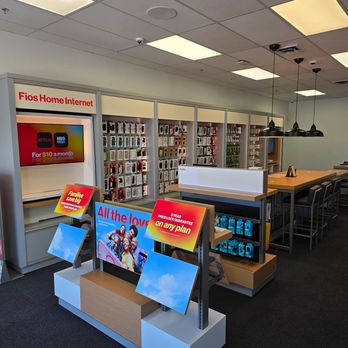 Verizon - Mobile Phones Near Me - Marshfield, Massachusetts
