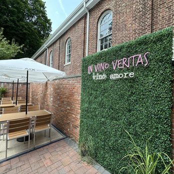 vino amore - The Back Patio, also has some lounge areas and more tables - Italian Near Me - Piermont, New York vino amore - The Back Patio, also has some lounge areas and more tables - Italian Near Me - Piermont, New York