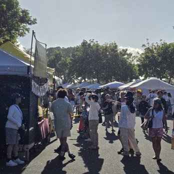 KCC Farmers' Market - Farmers Market Near Me - Honolulu, Hawaii