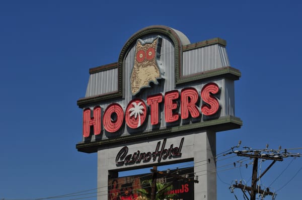 Hooters Restaurant of Las Vegas by null