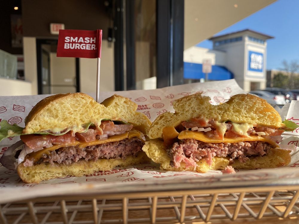 SMASHBURGER Updated October 2024 55 Photos & 110 Reviews 400 S
