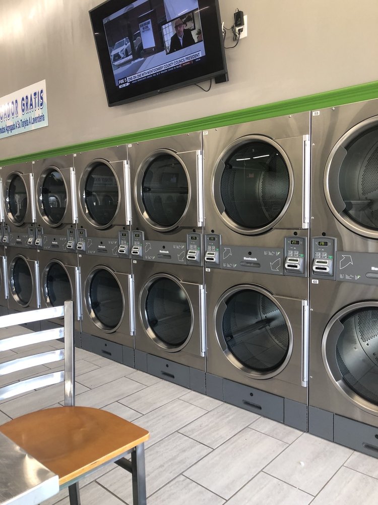 CLEAR BUBBLE LAUNDROMAT Updated September 2024 11 Photos 14140