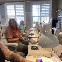 Manicure area. Manicure area.