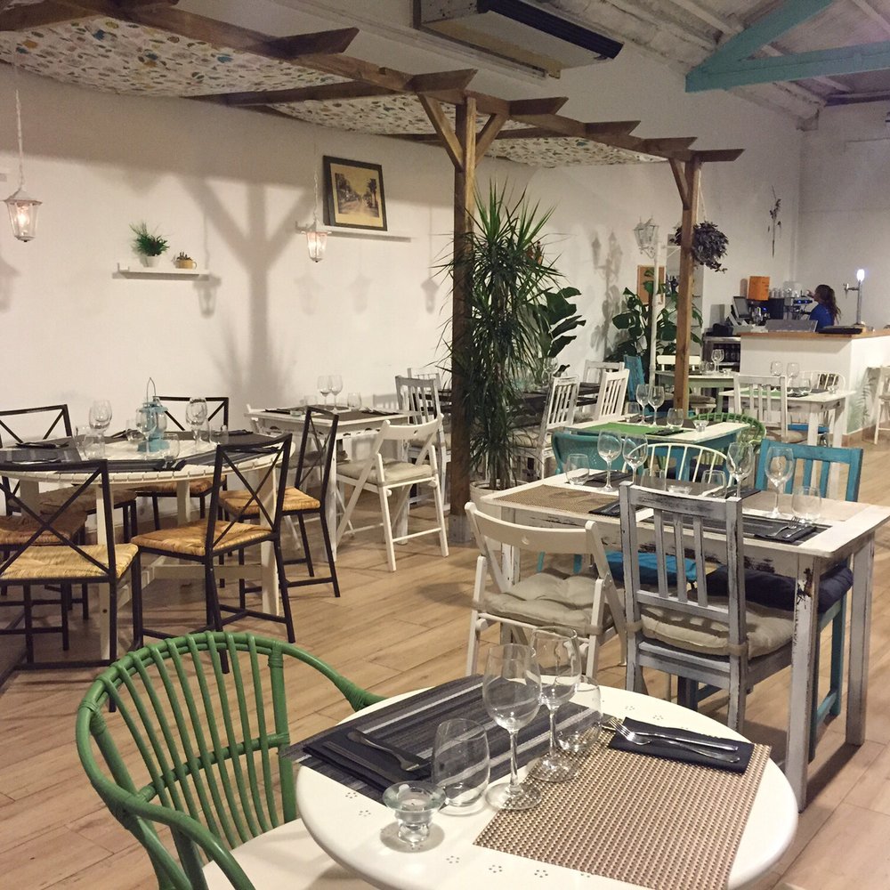 La Pergola - Spanish Near Me - Badalona, B