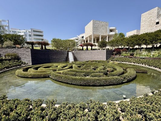 The Getty by null