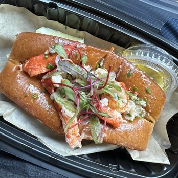 Lobster Lab - Lobster Roll - Sandwiches Near Me - Carlsbad, California