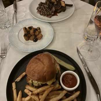 THE CHASTAIN - Pork chops, caviar tater tots, TC Burger - Diners Near Me - Atlanta, Georgia THE CHASTAIN - Pork chops, caviar tater tots, TC Burger - Diners Near Me - Atlanta, Georgia
