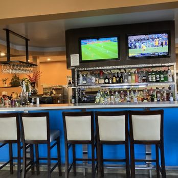 Bella & Yang - the bar area of a restaurant - Chinese Near Me - Yucaipa, California