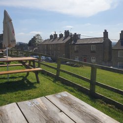 Bulls Head - Beer garden