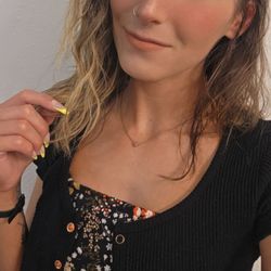 MyEyeDr - Happy girl with a fresh set of eyeballs. No glasses!!