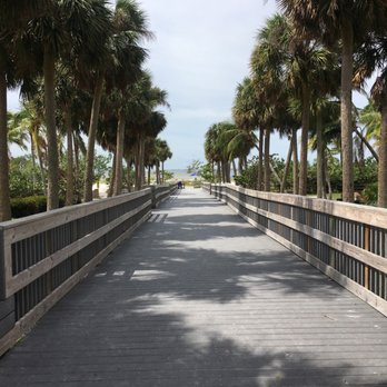 Bowditch Point Park - walkway to the beach - Beaches Near Me - Fort Myers Beach, Florida Bowditch Point Park - walkway to the beach - Beaches Near Me - Fort Myers Beach, Florida