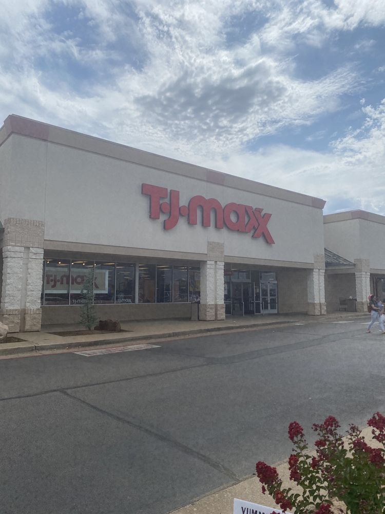 TJ MAXX Updated November 2024 24 Reviews 48 E 33rd St, Edmond