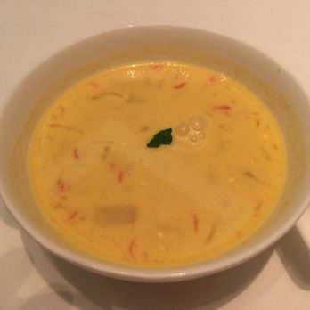 Tin Lung Heen - Mango pomelo cream dessert - Cantonese Near Me - Kowloon, HK