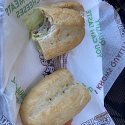 Momma Goldberg’s Deli - Mamas love turned into mamas hate at this location