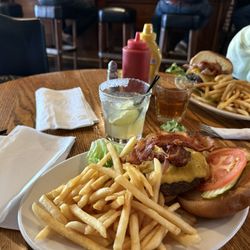 The Saloon at The Jack London Lodge - Sonoma Burger with bacon