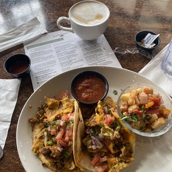 Ruggles Black - New American Near Me - Houston, Texas