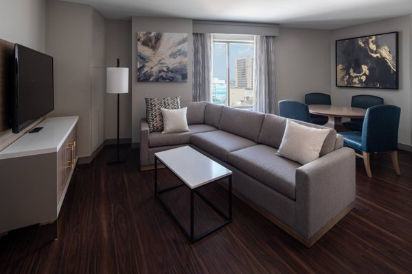 New Orleans Marriott Warehouse Arts District by null