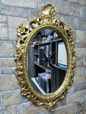 Elegant Barber Shop by null