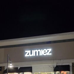 Zumiez