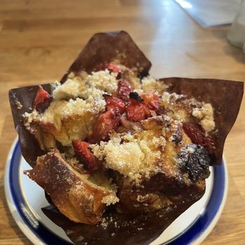 Bodega Henriette - Bumbleberry bread pudding - Bars Near Me - Toronto, Ontario