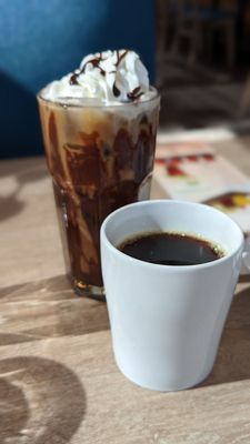 Broken Yolk Cafe by null