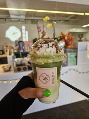 Momo Tea by null
