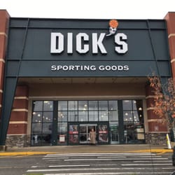 DICK'S Sporting Goods