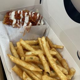 Fries and chili soy chicken boneless Fries and chili soy chicken boneless