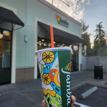 Jamba - Strawberry Watermelon Lemonade (large) - Juice Bars & Smoothies Near Me - Federal Way, Washington