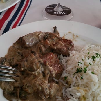 Baco - Beef Stroganoff - French Near Me - Santiago, RM