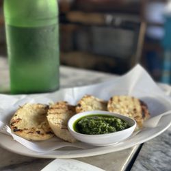 Mazzi Cucina - Bread with pesto