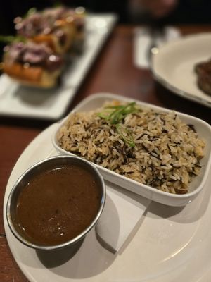 Reuben's Deli & Steakhouse by null