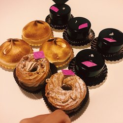 Les Gourmandises de Marie-Antoinette - Tartelettes citron-framboises, Paris-Montreal, fondants chocolat-pralines (take away)