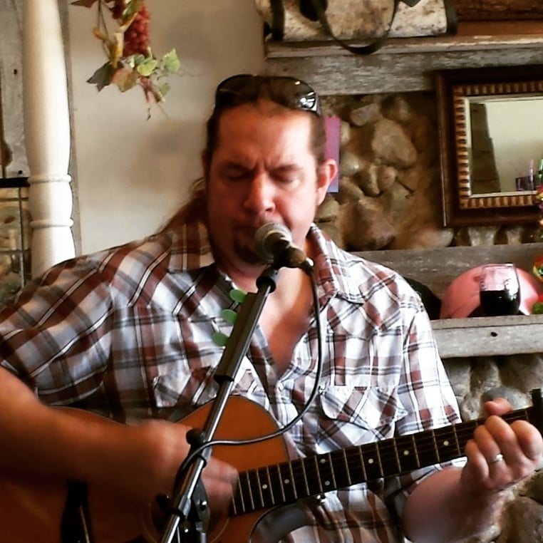 Modern Craft Wine Logo