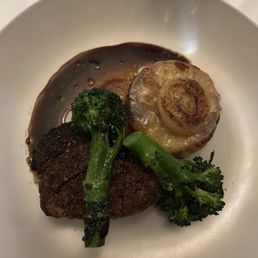 Fillet Mignon with potato gratin and broccolis Fillet Mignon with potato gratin and broccolis