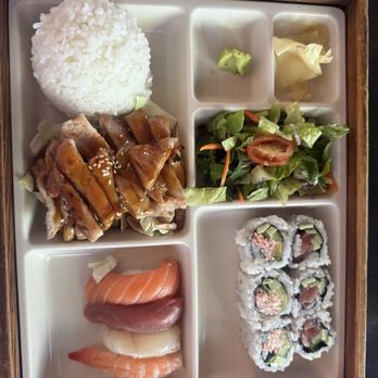 Kaya Sushi - Chicken Teriyaki and Nigiri Lunch (TN) - Sushi Bars Near Me - El Segundo, California Kaya Sushi - Chicken Teriyaki and Nigiri Lunch (TN) - Sushi Bars Near Me - El Segundo, California