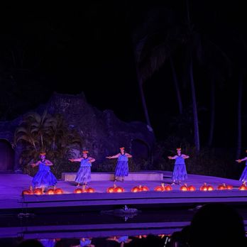 Smith's Family Garden Luau - Music Venues Near Me - Kapaa, Hawaii
