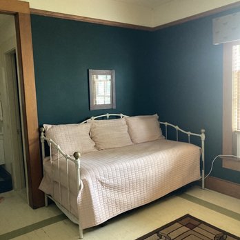 McCloud Hotel - Hotels Near Me - McCloud, California