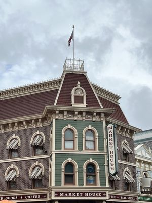 Market House by null