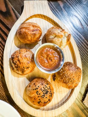 FARIDA - Finest World Dishes by null