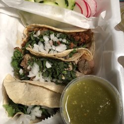 Taqueria El Tio Rico - Tacos With Salsa verde