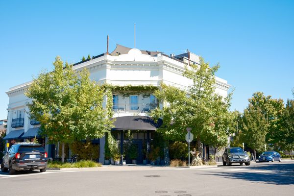 SingleThread Farm - Restaurant - Inn by null